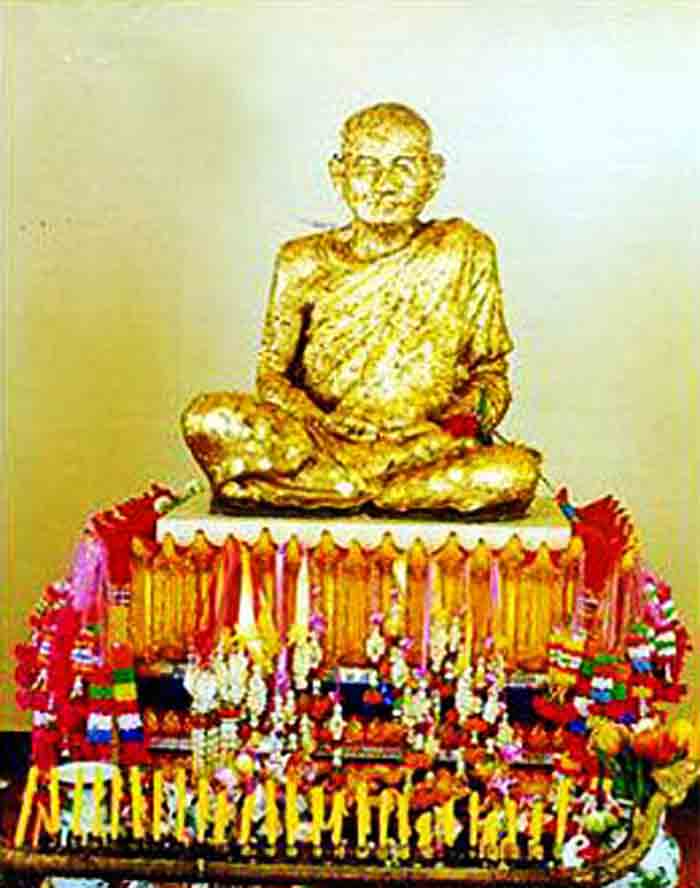 หลวงพ่อเคลือบ ขนาดบูชา หน้าตัก 5 นิ้ว ความสูง 7 นิ้ว