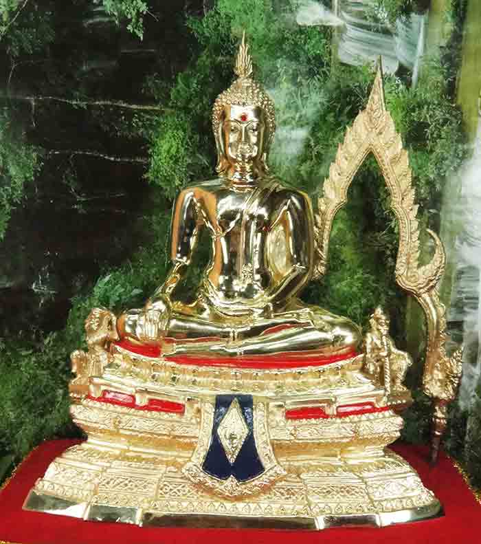 พระพุทธชินราช จ. พิษณุโลก ซุ้มถอดได้ ฐานหน้าอกเลาเนื้อทองเหลืองขัดมัน ( หน้าตัก 5 นิ้ว ) ขนาดความสูง