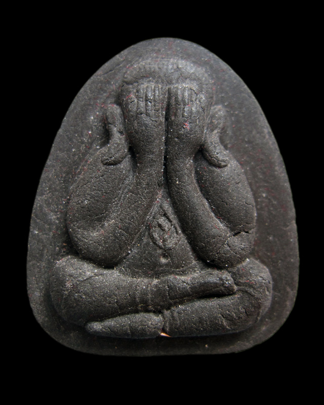 พระปิดตาปลดหนี้ หลวงปู่บัว ถามโก เนื้อผงใบลานตะกรุดทองแดง รุ่นเพชรกลับ ญสส. พ.ศ.๒๕๕๓