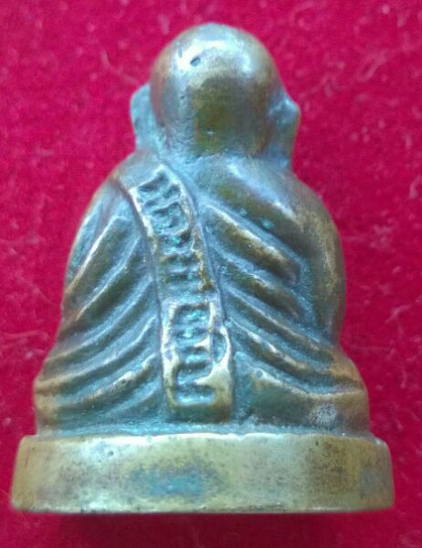 รูปหล่อหลวงพ่อเงินวัดท่าบัวทองปี 15 สวยๆครับ 