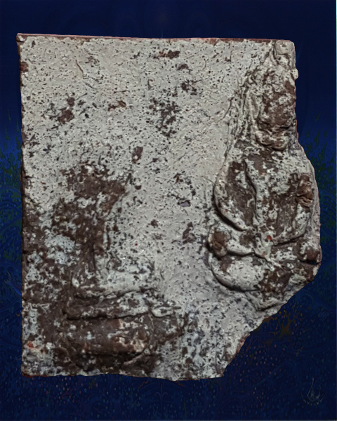 พระแผงนาดูนตัด พิมพ์นาคปรกจิ๋ว + ต้นไม้ หรือธรรมจักร  เนื้อหินมะขามเปียก