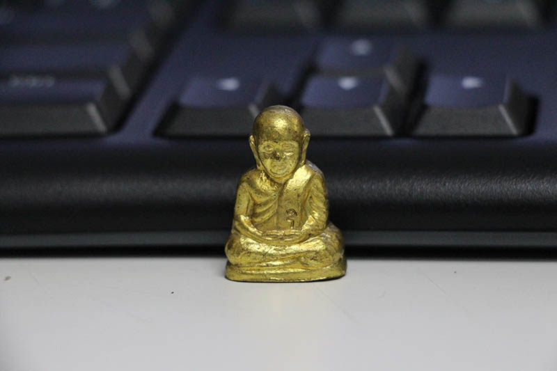 หลวงพ่อเงิน รุ่นเพิร์ธ ปี 37