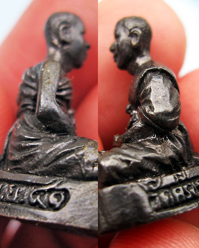 รูปหล่อลอยองค์ รุ่นแรก พ.ศ.๒๕๔๑ หลวงปู่บัว ถามโก วัดศรีบุรพาราม จ.ตราด พร้อมกล่องเดิมจากวัด