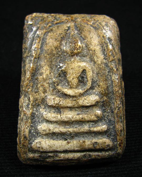 พระสมเด็จ เนื้อหามวลสารดี สวยไม่ทราบที่ครับ