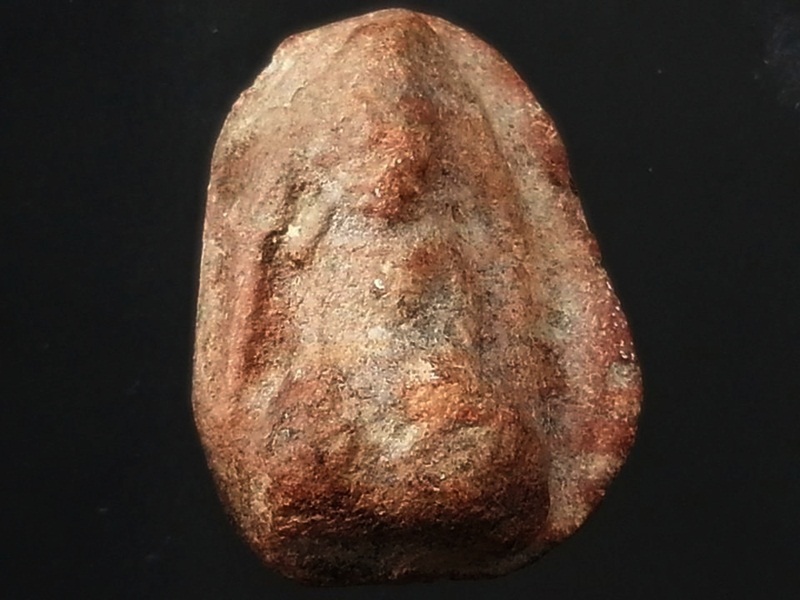 พระเม็ดน้อยหน่า เนื้อดิน