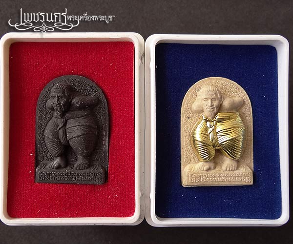 +++ หุ่นพยนต์ตาปะขาว พ่อท่านคล้อย อโนโม วัดภูเขาทอง "รุ่น...หมื่นยันต์" สร้างปี 2555  +++