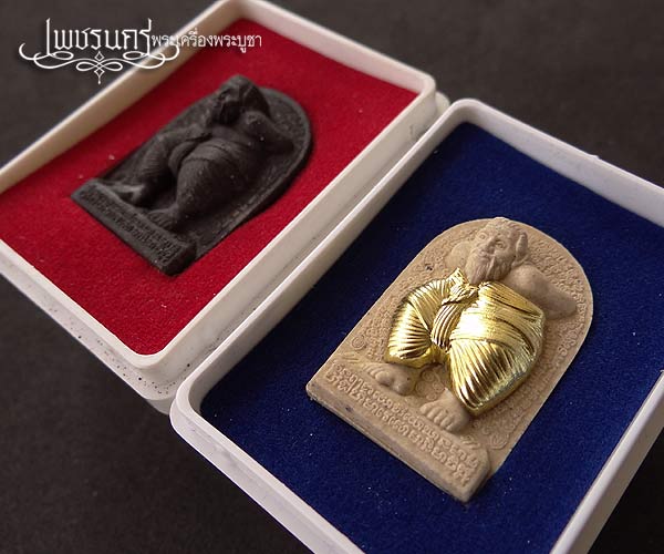+++ หุ่นพยนต์ตาปะขาว พ่อท่านคล้อย อโนโม วัดภูเขาทอง "รุ่น...หมื่นยันต์" สร้างปี 2555  +++