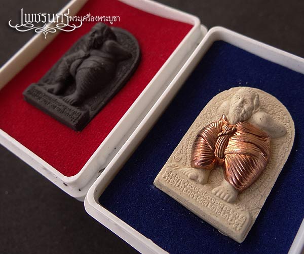 +++ หุ่นพยนต์ตาปะขาว พ่อท่านคล้อย อโนโม วัดภูเขาทอง "รุ่น...หมื่นยันต์" สร้างปี 2555 +++