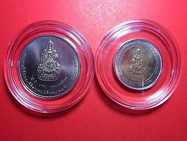 แพ๊คคู่กันไปเลยกับเหรียญที่ระลึกทรงครองราชย์ครบ60ปี ปี49 เนื้อนิเกิ้ลunc10กับ20บาทกล่องเดิม