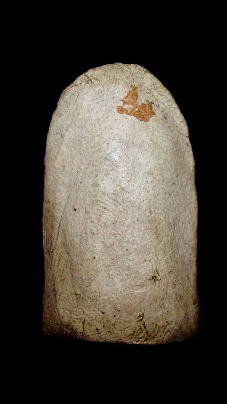 พระคง ลำพูน เนื้อขาว