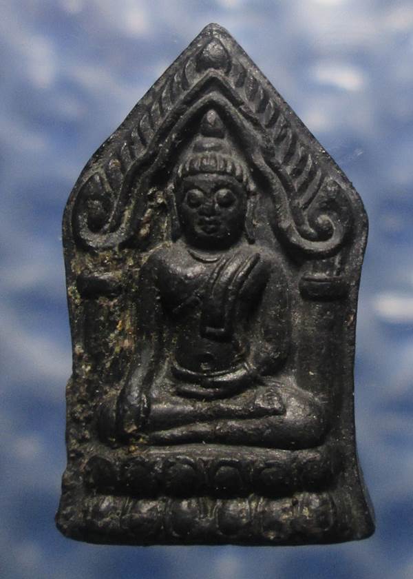 พระขุนแผนทรงพลเล็ก หลวงปู่หมุนปลุกเสก ปี42 หลังหนังสือ หายากสุดๆ สภาพตามรูปครับ 