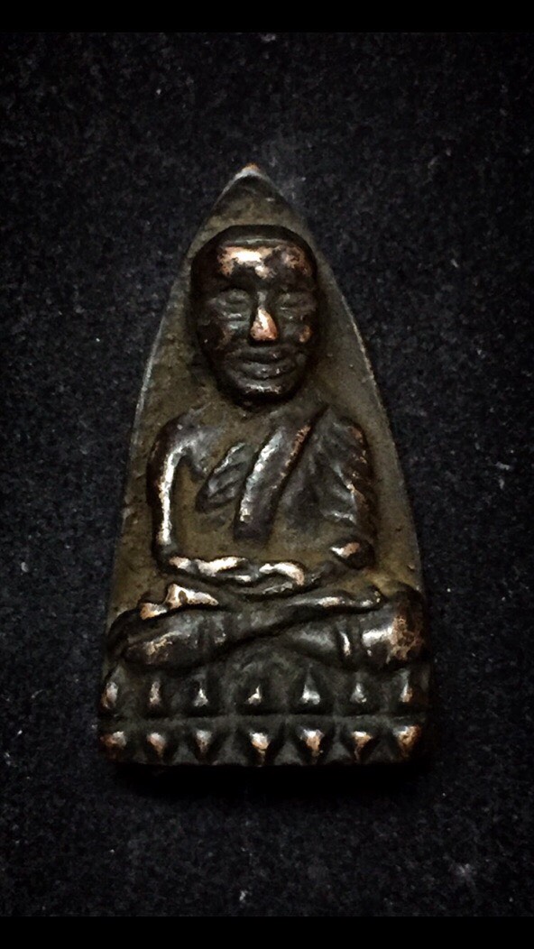 หลวงพ่อทวดปี 05 หลังเตารีดใหญ่ พิมพ์A 