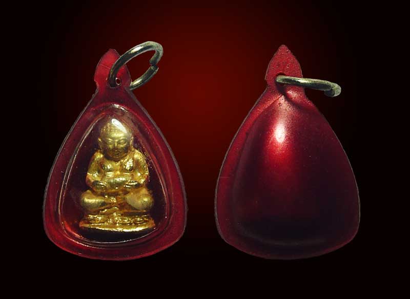 พระสังกัจจายน์หลวงปู่ทิม อิสริโก วัดละหารไร่ ระยอง ผูกพัทธสีมา ปี 2517กรอบเดิมครับ