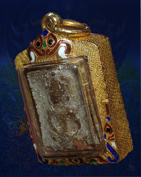 พระแผงนาดูลแผง32อรหันต์ตัดเดี่ยวพิมพ์นาคปรกใหญ่  เนื้อมะขามเปียกนิยม  เลี่ยมทองพร้อมใช้