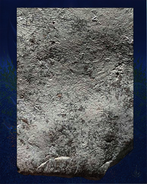 พระแผงนาดูนตัด พิมพ์ยอดขุนพล  หนึ่งเดี่ยวในแผง เนื้อหินซอตโกแลต  