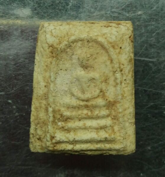 สมเด็จคะแนนหลวงปู่ลำภูสวยๆครับ