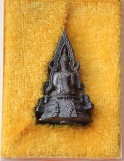 ((เคาะเดียวแดง)) พระกริ่งพุทธชินราช รุ่นปฏิสังขรณ์ กล่องเดิม