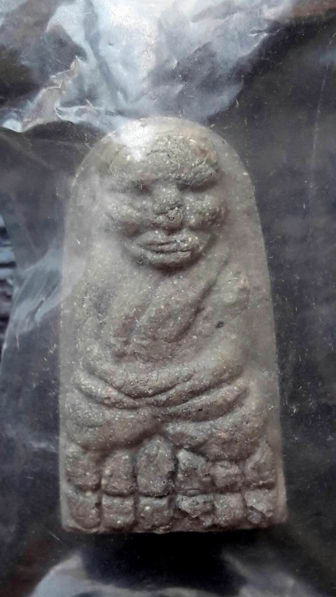 หลวงปู่ทวดเนื้อว่าน ลป.หมุน ปี 2542 ซองเดิมๆ  รุ่นพระเจ้าห้าพระองค์