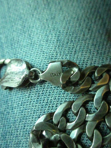 สร้อยคอเงิน ITALY น้ำหนัก 30 กรัม  ราคา 1,050 บาทครับ 