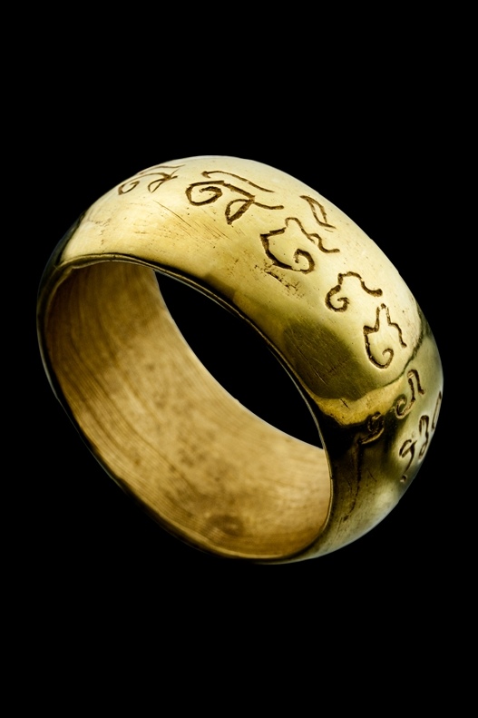 แหวนนิ้วเพชรพระอิศวร เนื้อทองคำ ปี2542 