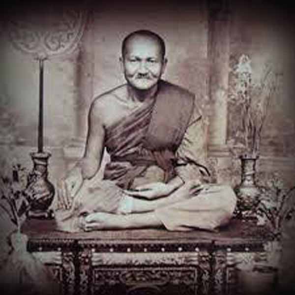 หลวงพ่อปาน กรุวัดคู้สลอดทรงเม่นมังกรเนื้อผงแบบลงกรุ นิยม มีเปลือก สภาพสมบูรณ์ แท้นิยมดูง่ายหายากสุด