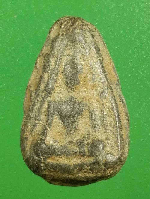 พระพิจิตรบ้านกล้วย เนื้อดิน สุโขทัย