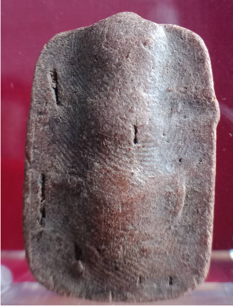 พระเครื่องเนื้อดิน พิมพ์ทรงหนุมาน - ฝังกริ่ง(แม่เหล็กแรงดูดสูง สามารถดูดติด)