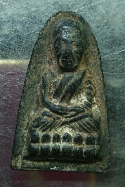 หลวงปู่ทวด วัดช้างให้เก่าๆครับ