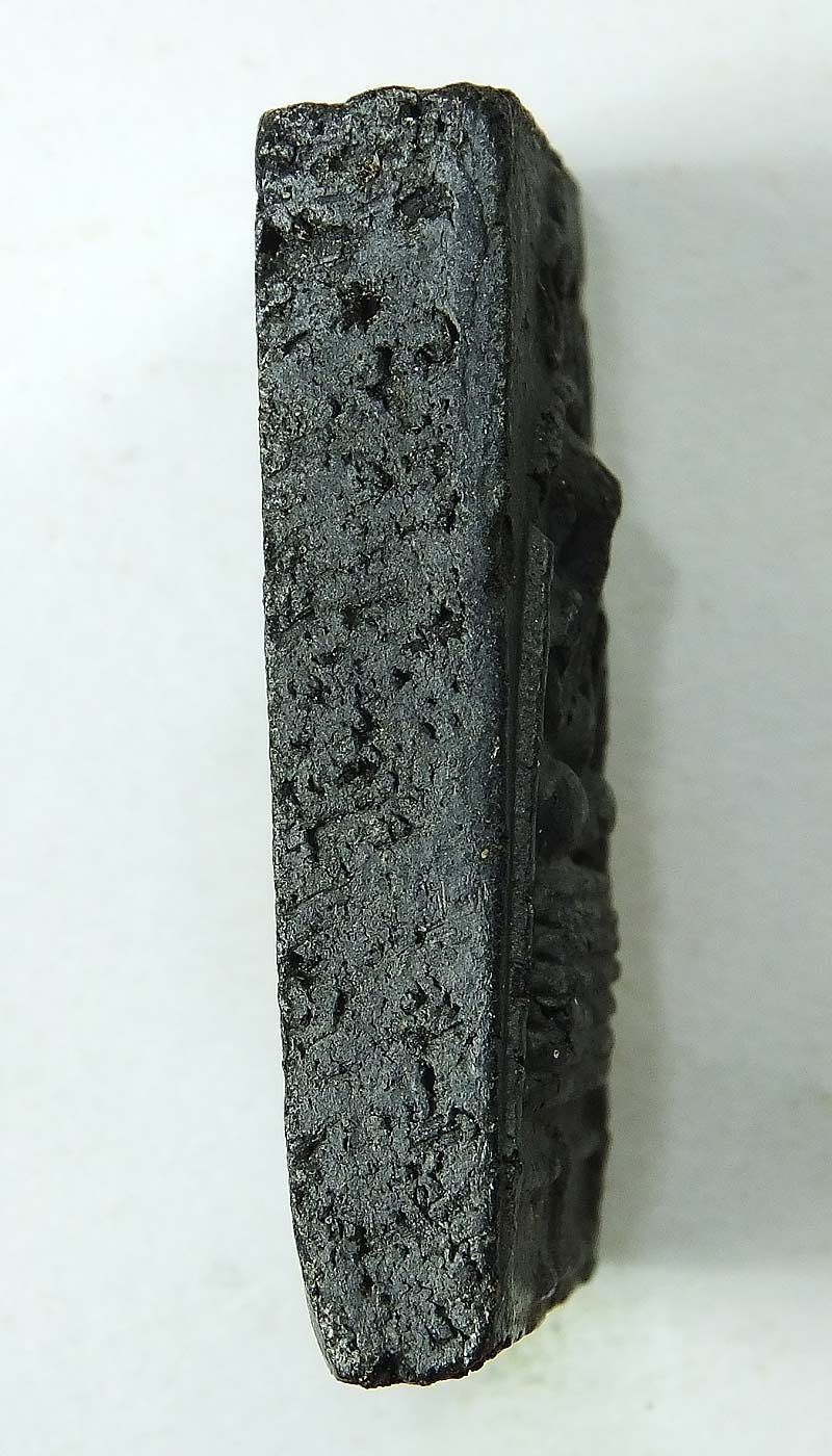 @@@..ท่านเจ้าคุณเที่ยง วัดระฆังฯ กรุงเทพฯ พิมพ์พระปิดตา หลัง พญานาค ( หายาก ) ราคา 270 บาท ครับ..@@@