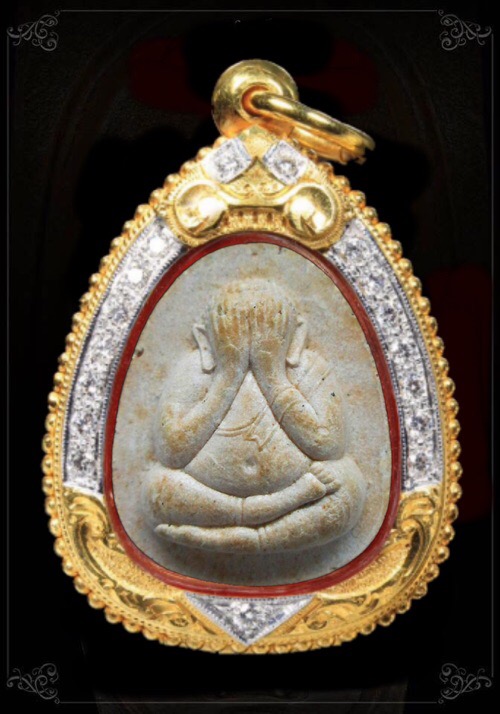 พระผงปิดตา ๙ นะ หลวงปู่หมุนปลุกเสกรุ่นเสาร์๕ เงินมาห้าพันล้าน ปี๒๕๔๓