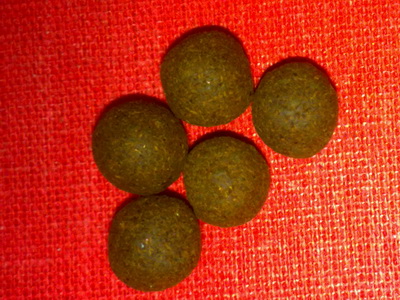 เม็ดยาจินดามณี หลวงปู่เพิ่ม วัดกลางบางแก้ว นครปฐม การประมูลต่อครั้งต่อเม็ด