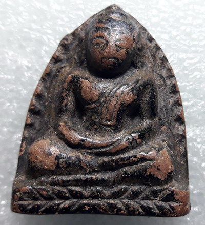 หลวงพ่อโต กรุวัดบางกระทิง  อยุธยาครับ 