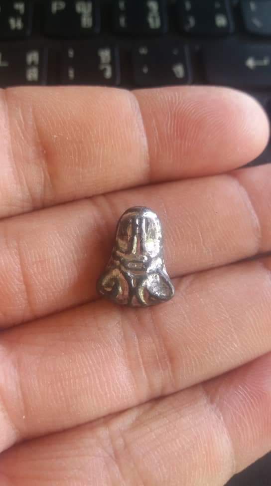 2.ปิดตาหลวงปู่เอี่ยม วัดโคนอน (หลวงปู่โต๊ะ เสก) เคาะเดียวแดง