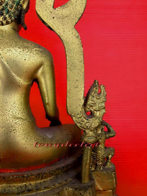 พระพุทธชินราชบูชา กะไหล่ทอง ซุ้มถอดได้ หน้าตัก 5 นิ้วค่ะ