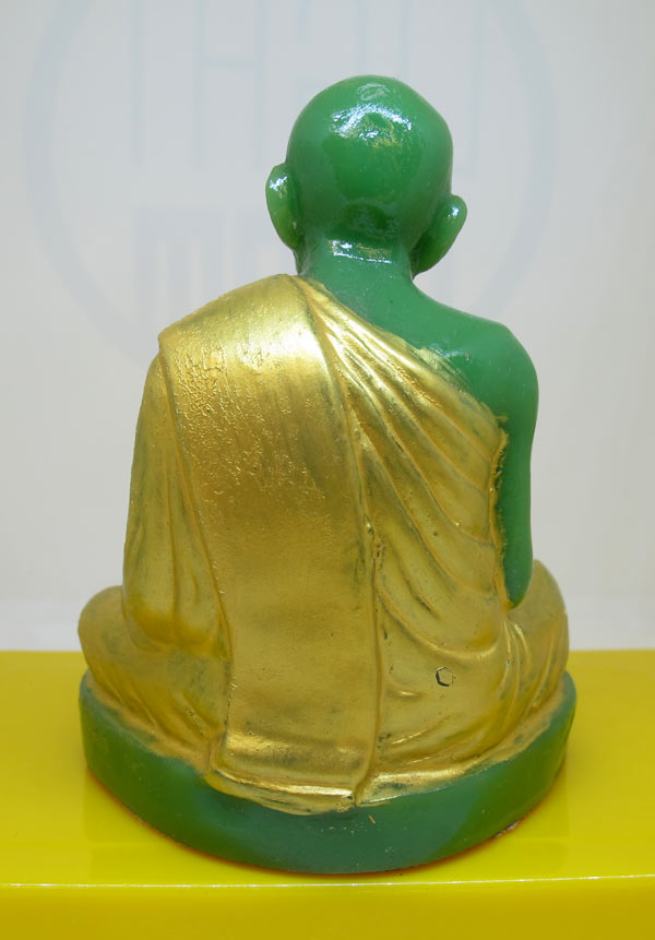 พระบูชา หลวงปู่ทิม อุดผงพรายกุมาร เนื้อเรซิ่นผสมพลอย ทาทอง ปี 2539