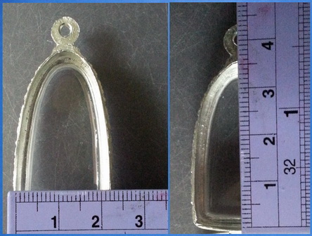 ตลับเงินผสมยกซุ้มฝังพลอยแดง ขนาดตามรูปภาพครับ ของใหม่