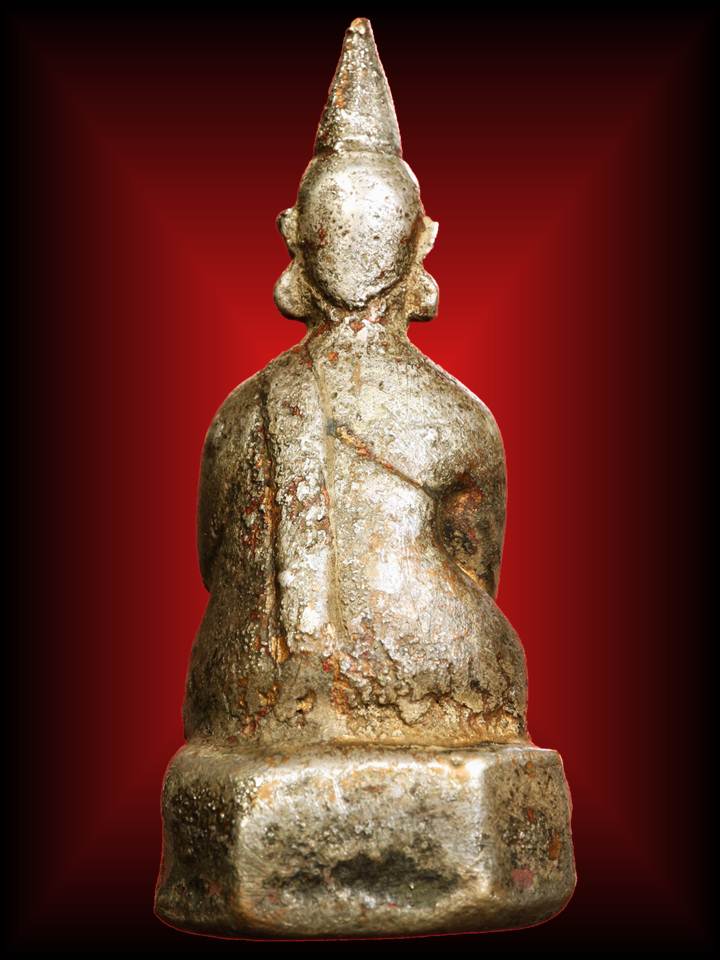 พระเชียงรุ้งเนื้อสำริด