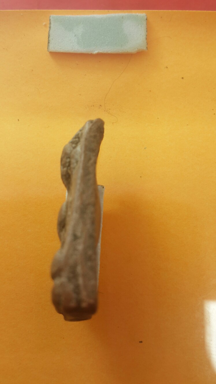 พระผงสุพรรณ พิมพ์หน้าแก่  กรุวัดพระศรีรัตนมหาธาตุ 