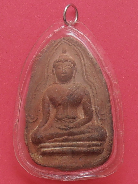 พระเนื้อดิน ไม่ทราบที่ (ไม่หัก ไม่ซ่อม มีรอยรานเล็กน้อย)