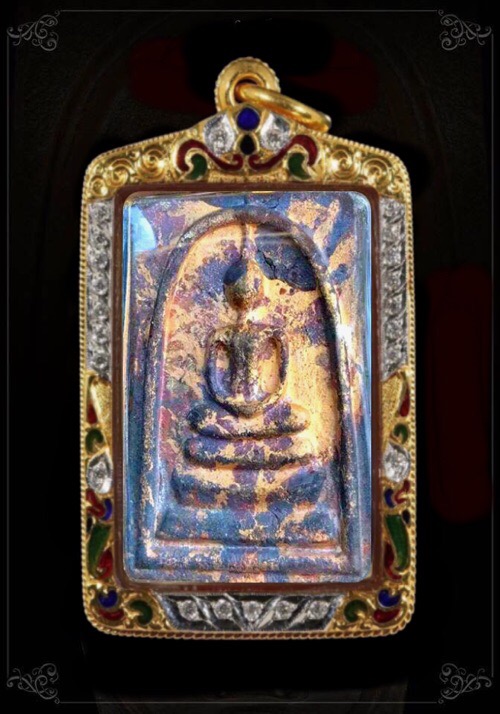 สมเด็จมหาโภคทรัพย์หลวงปู่หมุนเนื้อนวะเต็มสูตรแก่ทองคำ