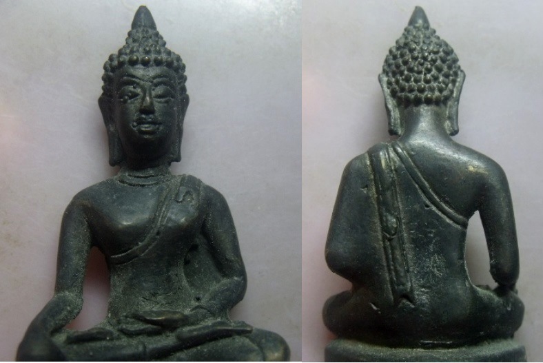 **วัดใจ**พระพุทธบูชาขนาดเล็กปางมารวิชัย เนื้อโลหะผสม เก่าๆ ไม่ทราบที**สวยๆ เชิญชมครับ 