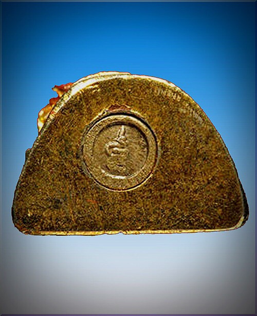 รูปหล่อลอยองค์หลวงปู่คร่ำวัดวังหว้าเนื้อกะไหล่ทองอุดกริ่งก้นเงินกรรมการปี๓๒ 