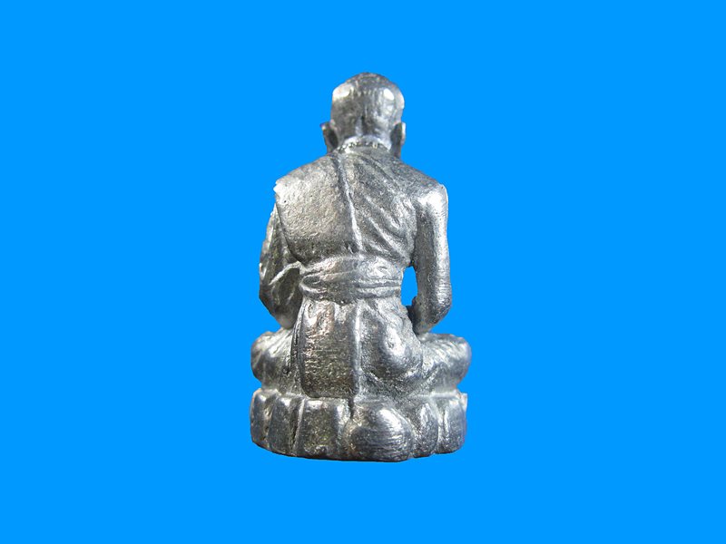 รูปเหมือน หลวงปู่คำบุ วัดกุดชมพู อุบลราชธานี เนื้อดีบุก โค๊ดกรรมการ