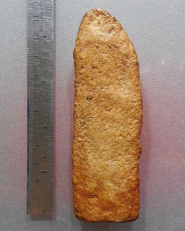 พระกำแพงลีลาฝักดาบ