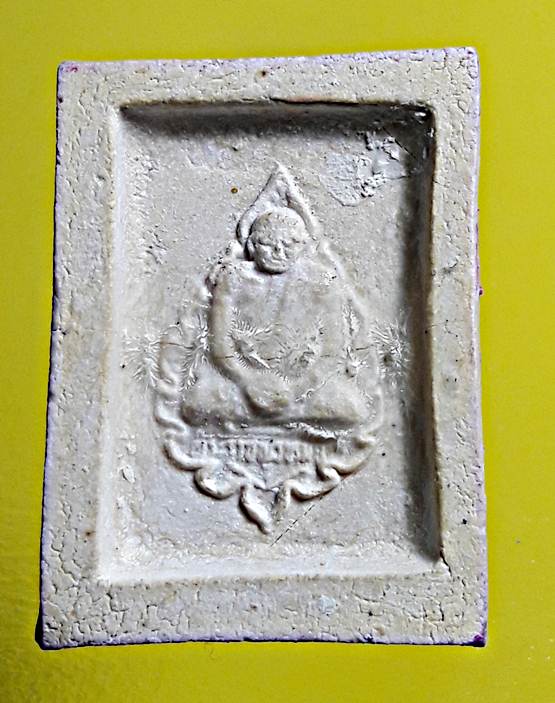 SS5.จัดพระเก็บสะสมให้บูชาพระคำข้าวหลวงพ่อฤาษีลิงดำปลุกเสกรุ่นสองสภาพสวยคมชัดลักษณะพิเศษเกล็ดขึ้น