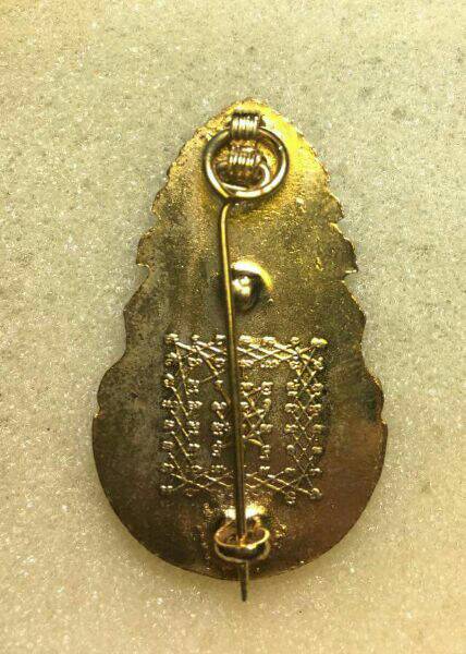 เข็มกลัดมงกุฎเพชร พ่อฤาษีลิงดำ วัดท่าซุง