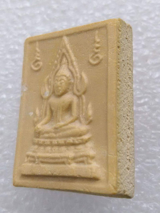 พระคำข้าวรุ่น 2 พิมพ์แขนจุดบัวหลายจุด พร้อมตลับเงิน