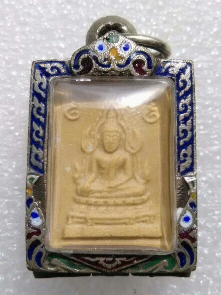 พระคำข้าวรุ่น 2 พิมพ์แขนจุดบัวหลายจุด พร้อมตลับเงิน