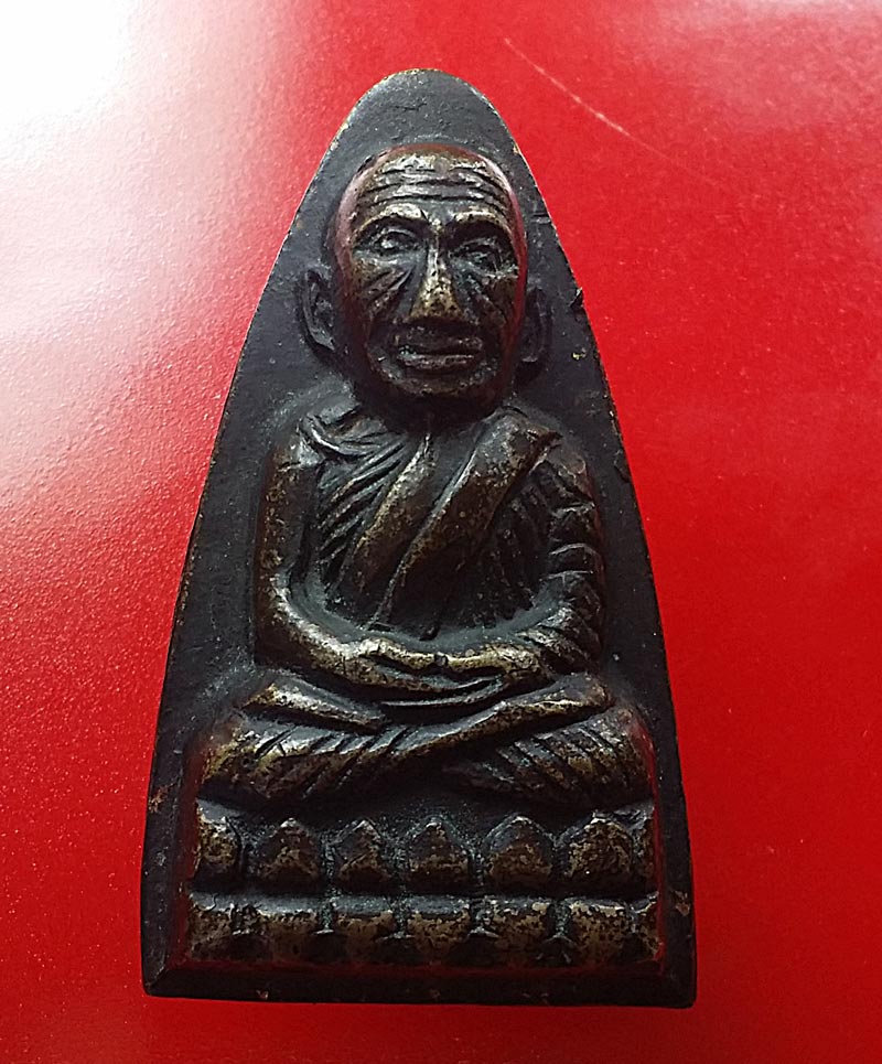 หลวงปู่ทวด หลังหนังสือ วงเดือน สวยเดิม 2505