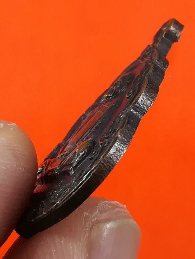 เหรียญหลวงปู่คร่ำ วัดวังหว้า รุ่นสร้างศาลาการเปรียญวัดกุฎโง้ง อ.พนัสนิคม จ.ชลบุรี